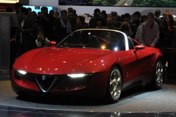 Alfa Romeo pregăteşte o ofensivă de noi modele, pentru relansarea companiei